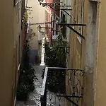 Life Alfama I * Lisboa