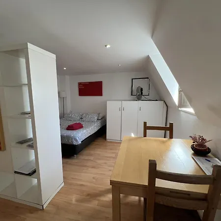 Life Alfama I Lizbona