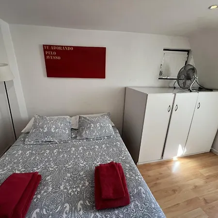 Life Alfama I Lizbona